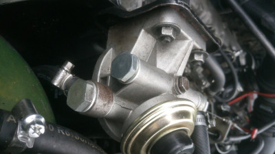 Fuel filter offside